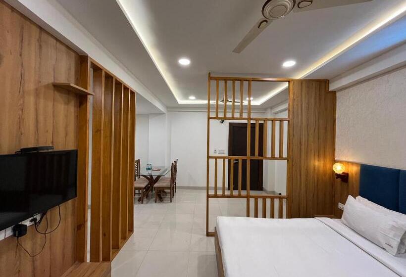 Отель Shri Radha Nikunj Opposite Prem Mandir