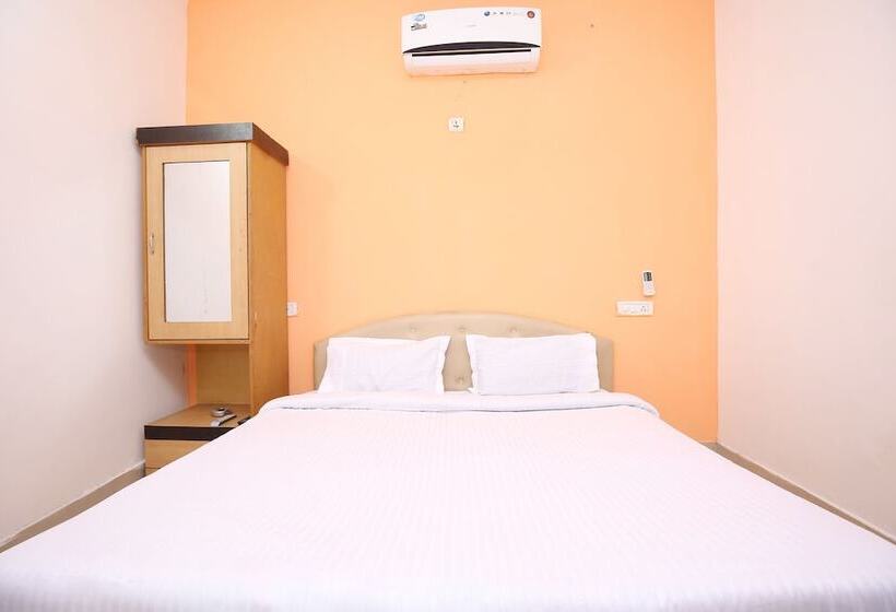 فندق Spot On 38121 Sunshine Lodge