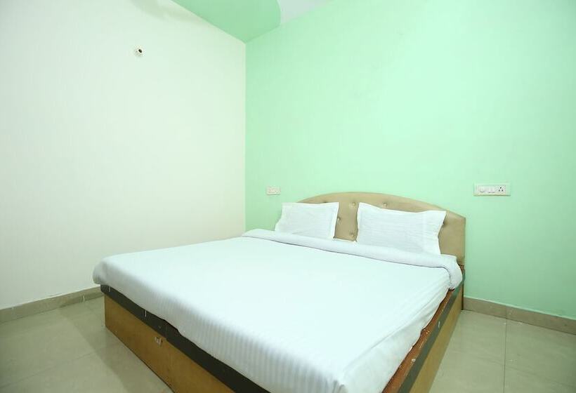 فندق Spot On 38121 Sunshine Lodge