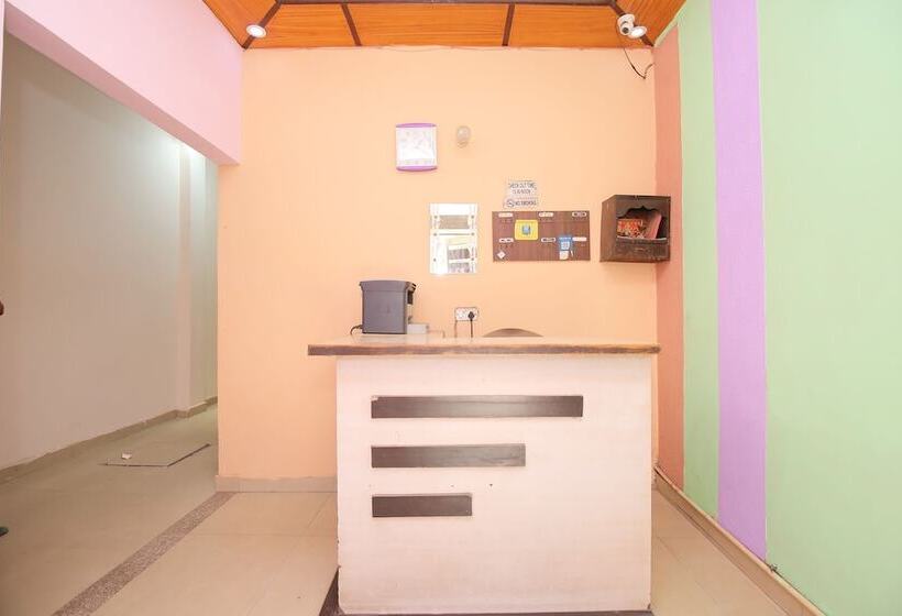 فندق Spot On 38121 Sunshine Lodge