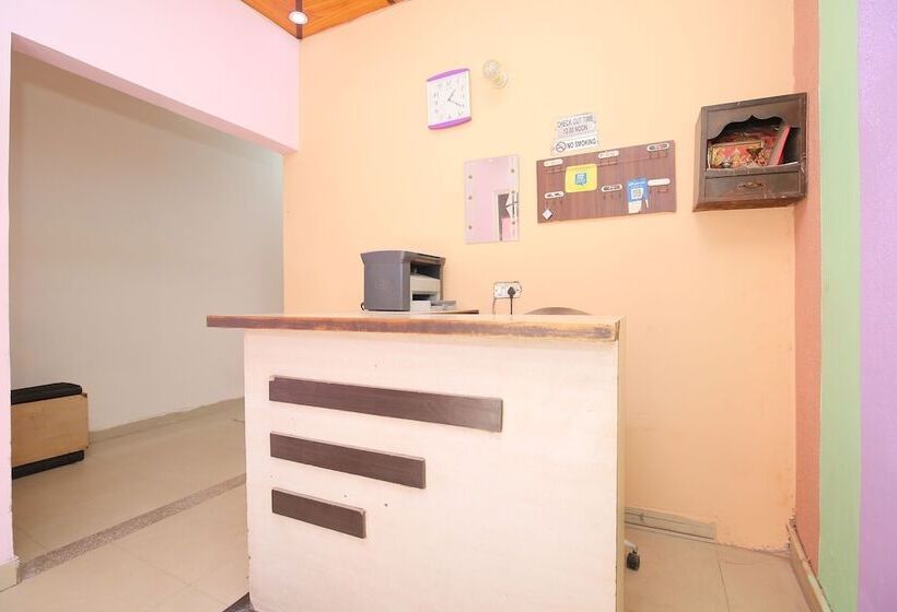 فندق Spot On 38121 Sunshine Lodge