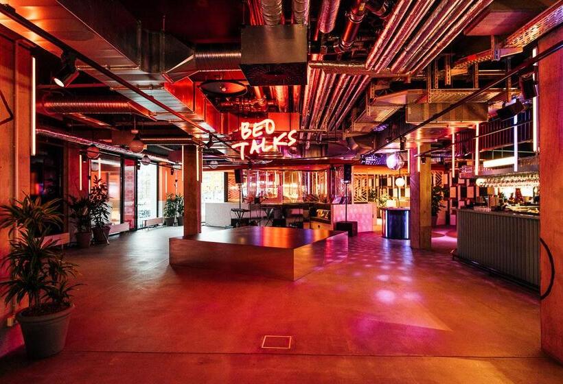 هتل The Social Hub Berlin Alexanderplatz