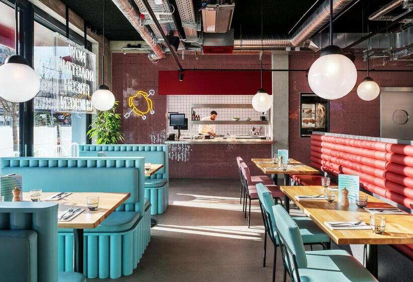 هتل The Social Hub Berlin Alexanderplatz