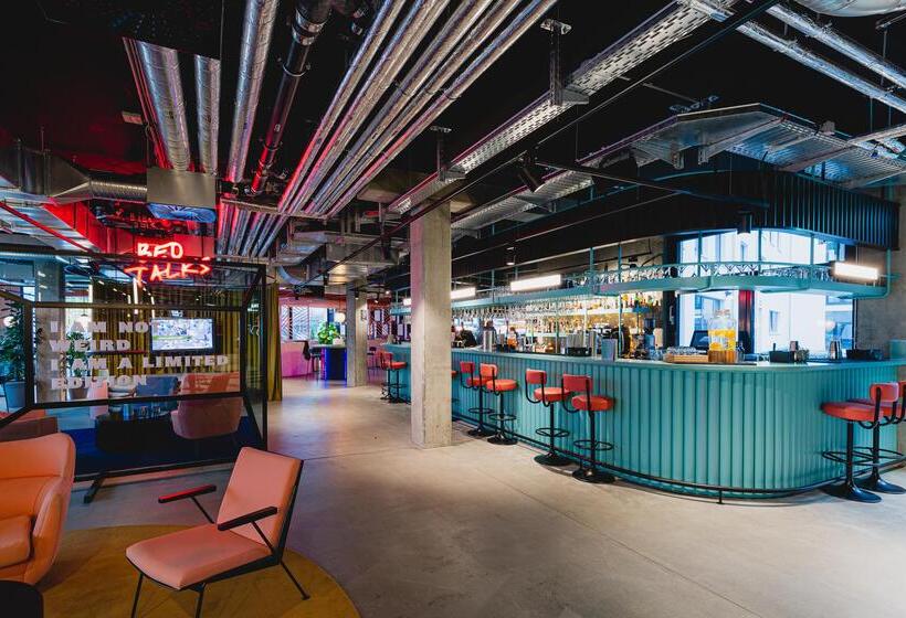 هتل The Social Hub Berlin Alexanderplatz