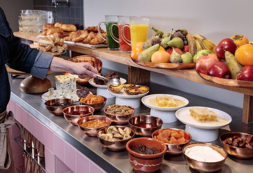 هتل The Social Hub Berlin Alexanderplatz