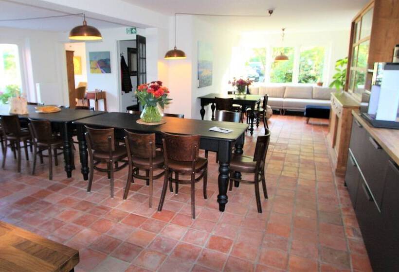 ホテル Villa De Hazelaar