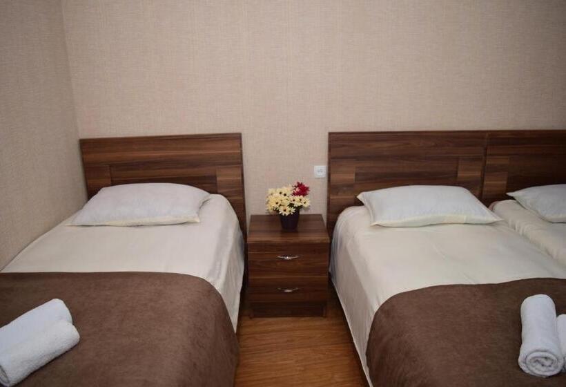 ペンション Rustaveli Alley