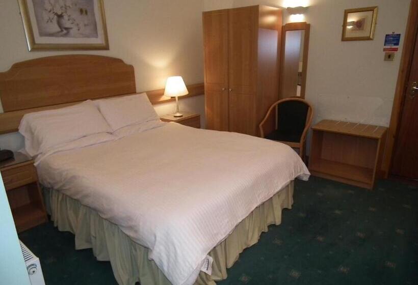 بنسيون The Red Lion Tavern