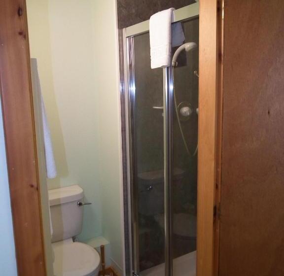 膳宿费 The Red Lion Tavern