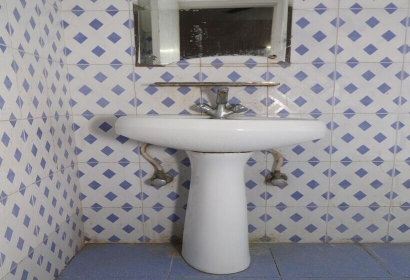 Spot On 37324 Hotel Grace