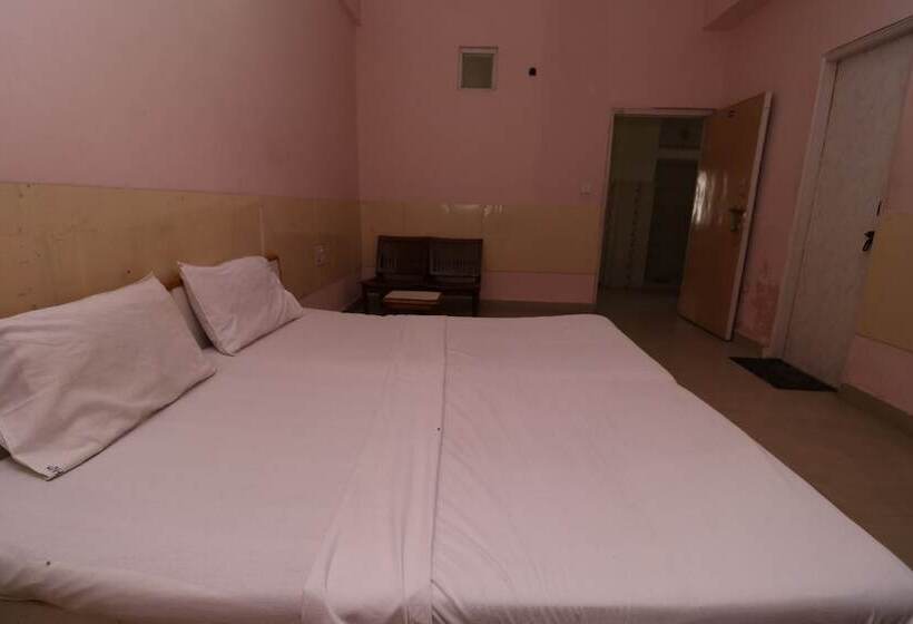 Spot On 37324 Hotel Grace