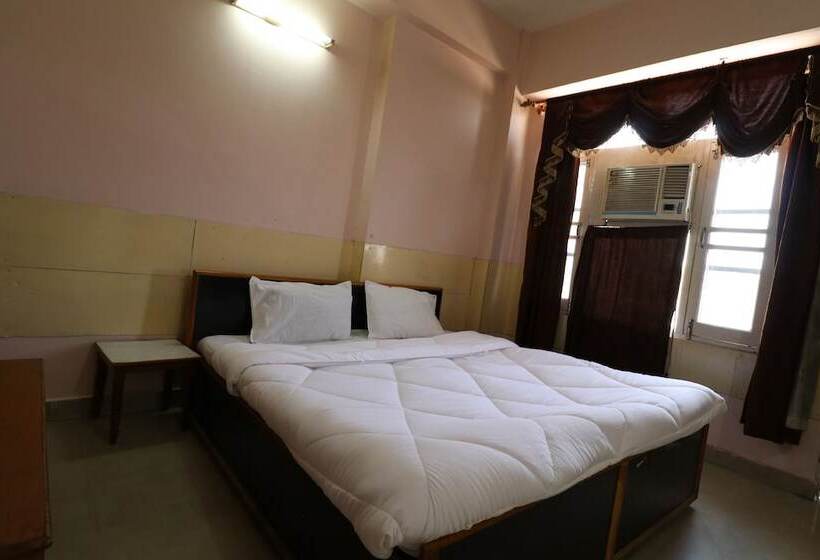 Spot On 37324 Hotel Grace