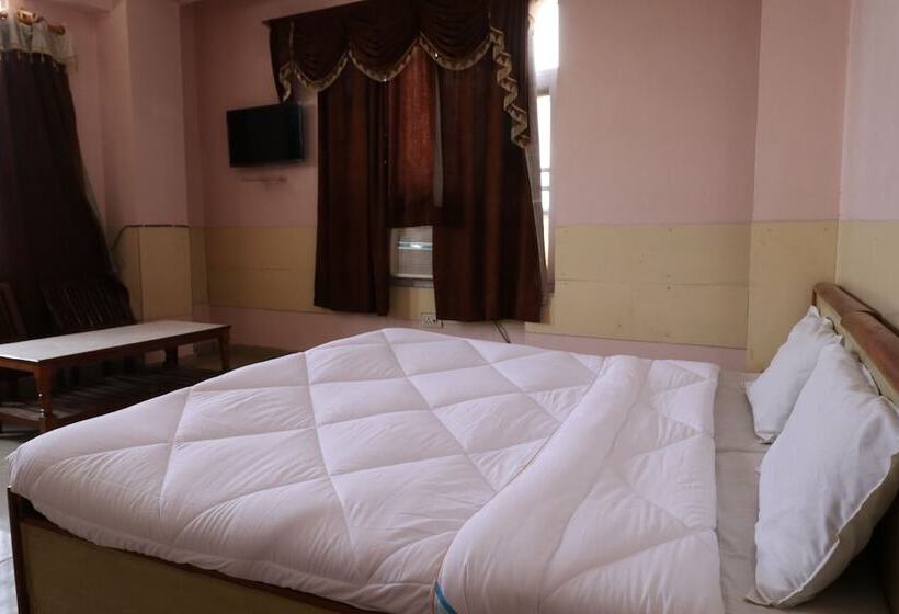 Spot On 37324 Hotel Grace