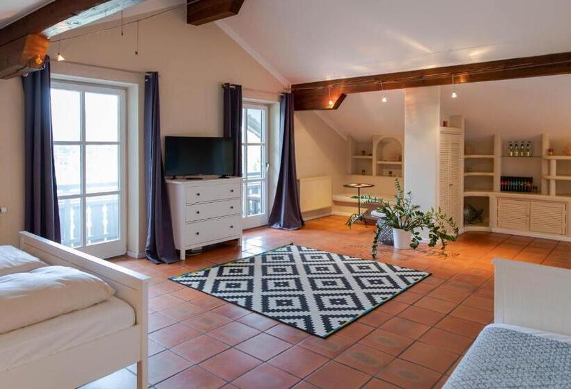 هاستل Fischerstüberl Attel