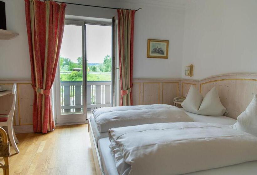 هاستل Fischerstüberl Attel