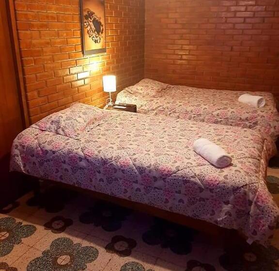 هاستل Casa Montemira