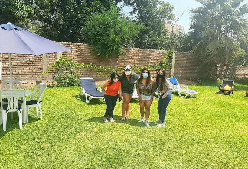 هاستل Casa Montemira