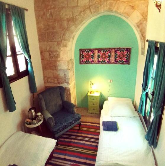 هاستل Turquoise