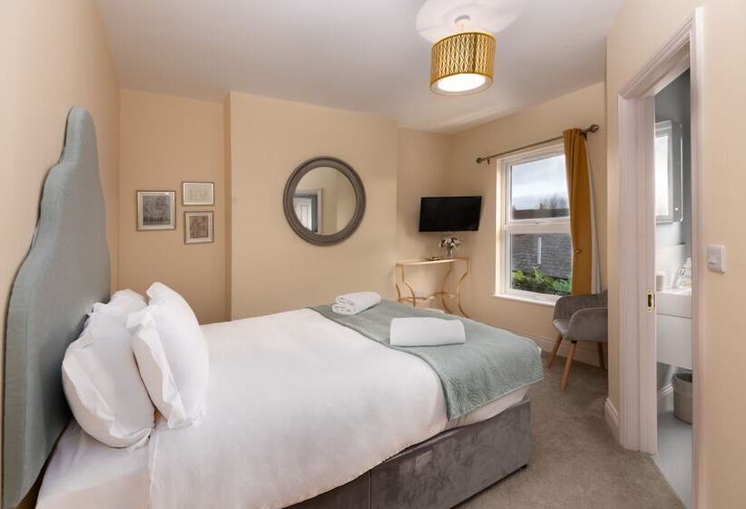 Bed and Breakfast Caboose