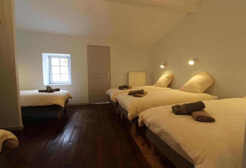 مبيت وإفطار Gîte Le Pied Du Géant   Local Sécurisé Pour Les Vélos