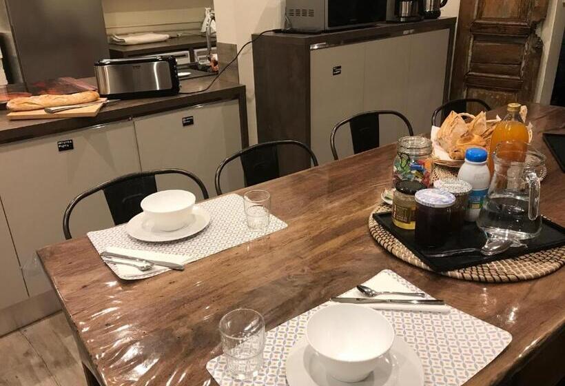 مبيت وإفطار Gîte Le Pied Du Géant   Local Sécurisé Pour Les Vélos