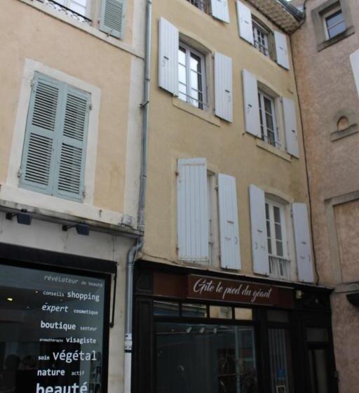 مبيت وإفطار Gîte Le Pied Du Géant   Local Sécurisé Pour Les Vélos