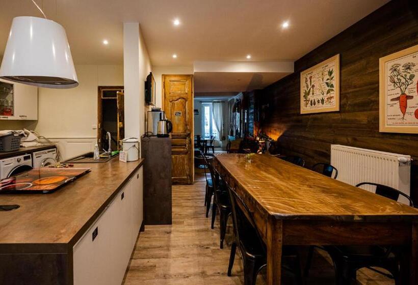 مبيت وإفطار Gîte Le Pied Du Géant   Local Sécurisé Pour Les Vélos