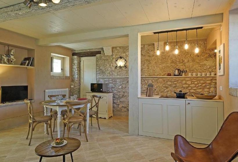 Dogoli Country Apartments