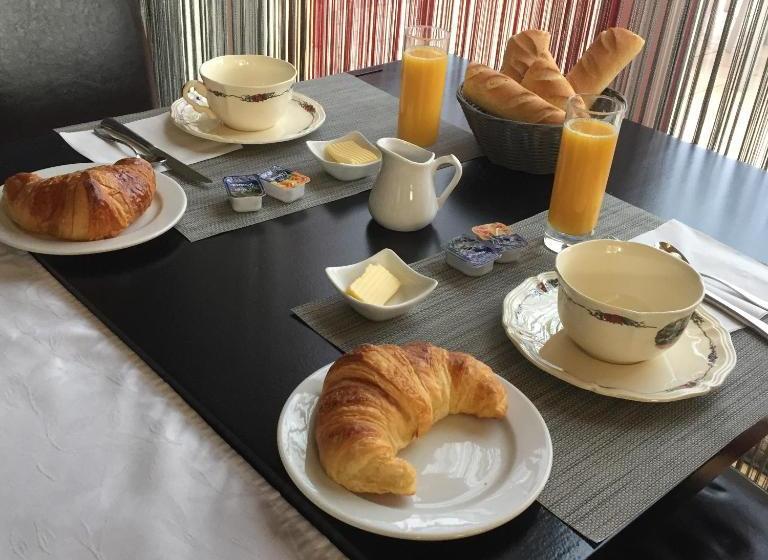 בית מלון כפרי Hôtel Restaurant Au Coucou