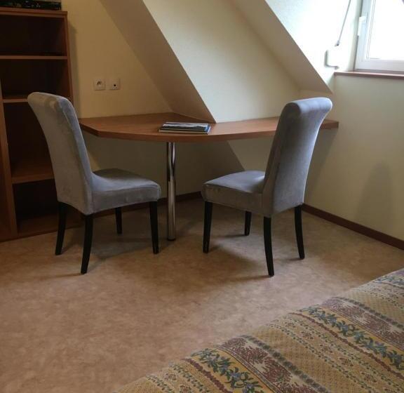 בית מלון כפרי Hôtel Restaurant Au Coucou