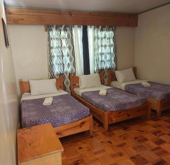 Отель Rusty Nail Inn And Cafe