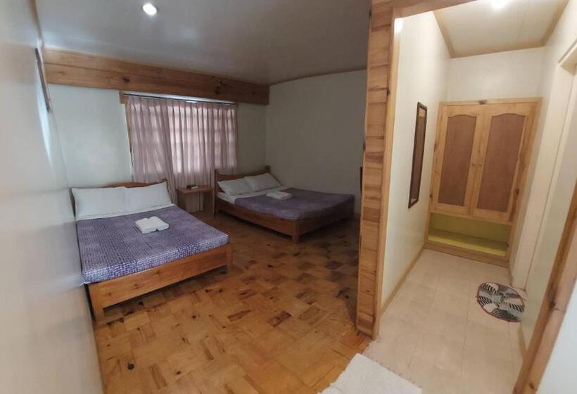 Отель Rusty Nail Inn And Cafe