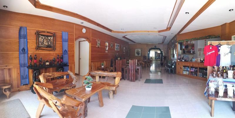 Отель Rusty Nail Inn And Cafe