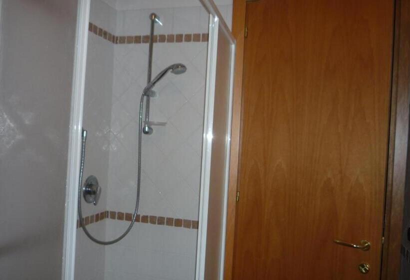 ペンション Affittacamere Albafiorita