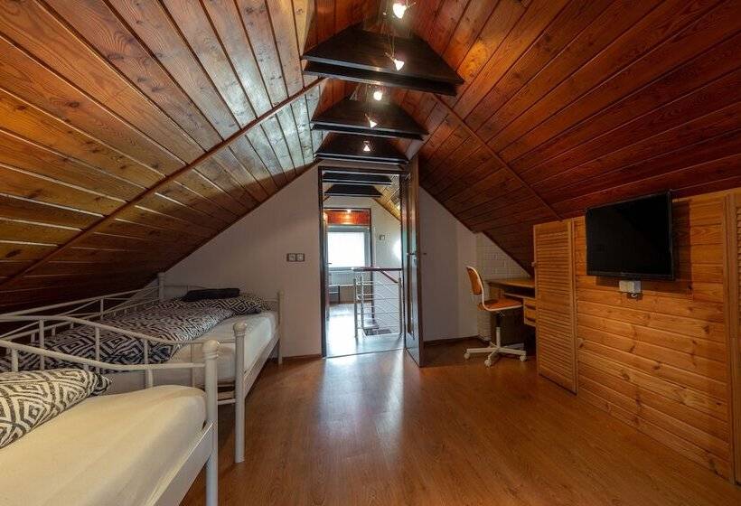 膳宿费 Penzion Moon