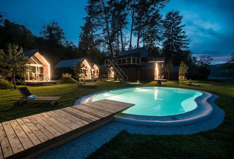 استراحتگاه Luxury Glamping Chocolate Village