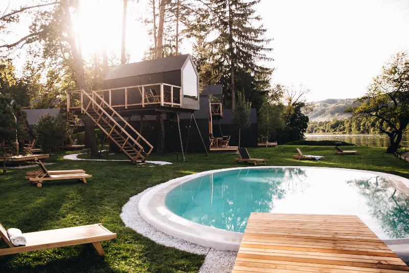 استراحتگاه Luxury Glamping Chocolate Village