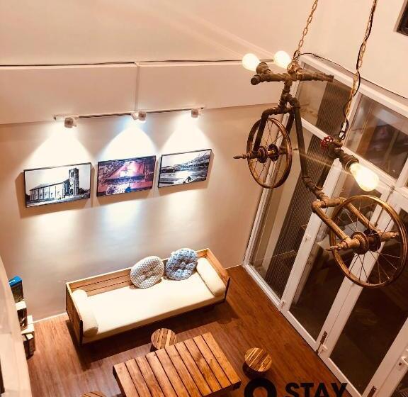 Stay Hostel 300m From The Ferry