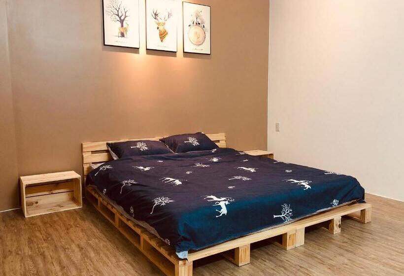 Stay Hostel 300m From The Ferry