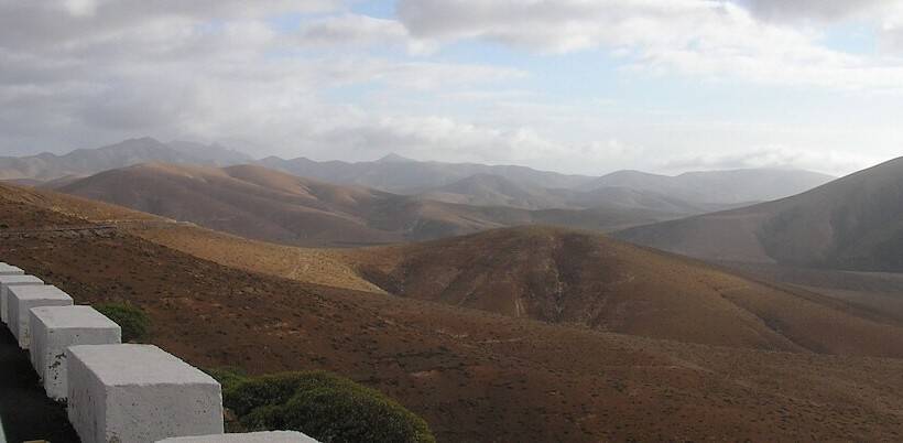 مبيت وإفطار Maar House Lajares