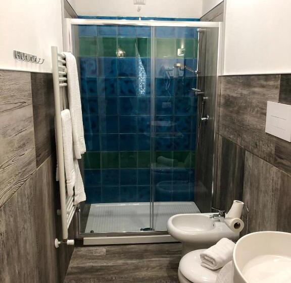 تختخواب و صبحانه Aleandre