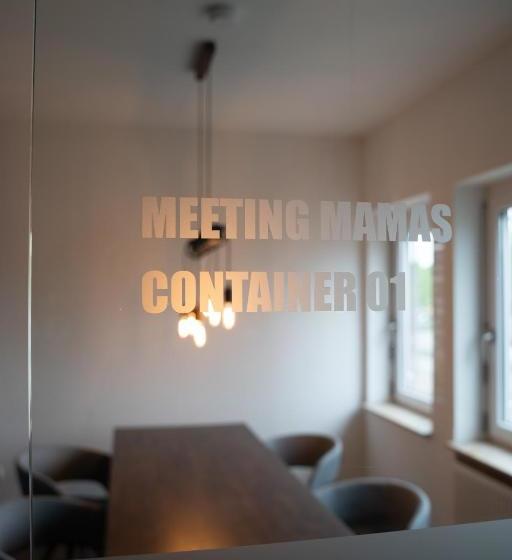 住宿加早餐  Upstairs By Mamas