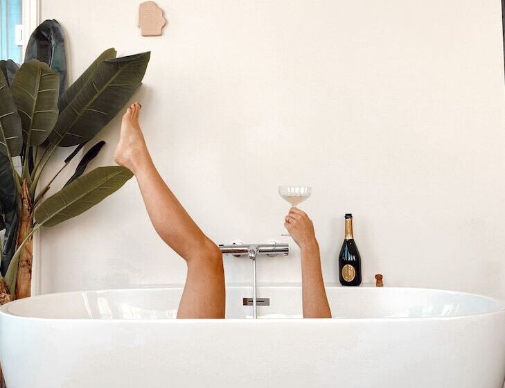 Finch Boutique Hotel, Downtown