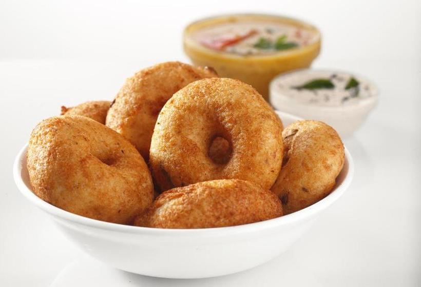 酒店 Spot On 32996 Cofiya Restaurant And Lodging