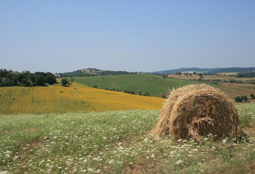 هتل Podere Maremma Spa & Ristorante