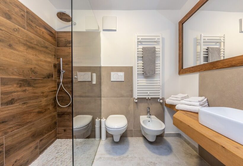 Отель Rifugio Cereda