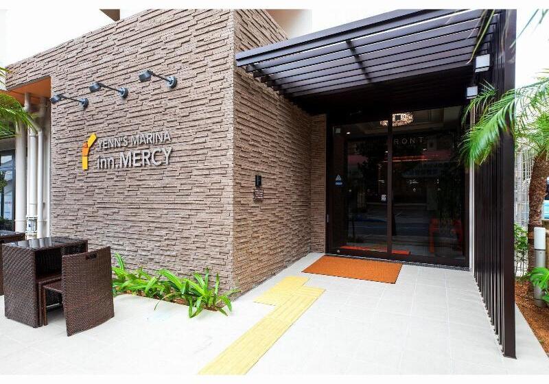 فندق Yenns Marina Inn Mercy