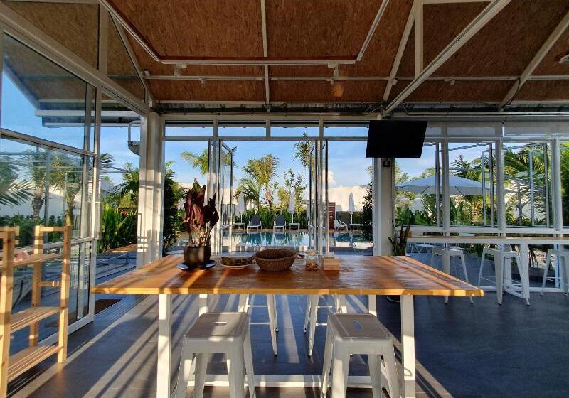 Meet Boutique Resort