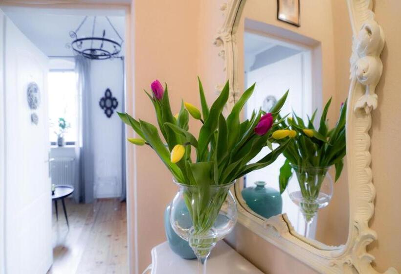 هاستل Boutique Apartments U Rolanda, Mikulášské Náměstí