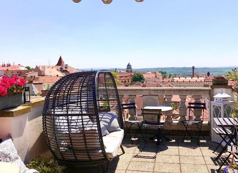 هاستل Boutique Apartments U Rolanda, Mikulášské Náměstí